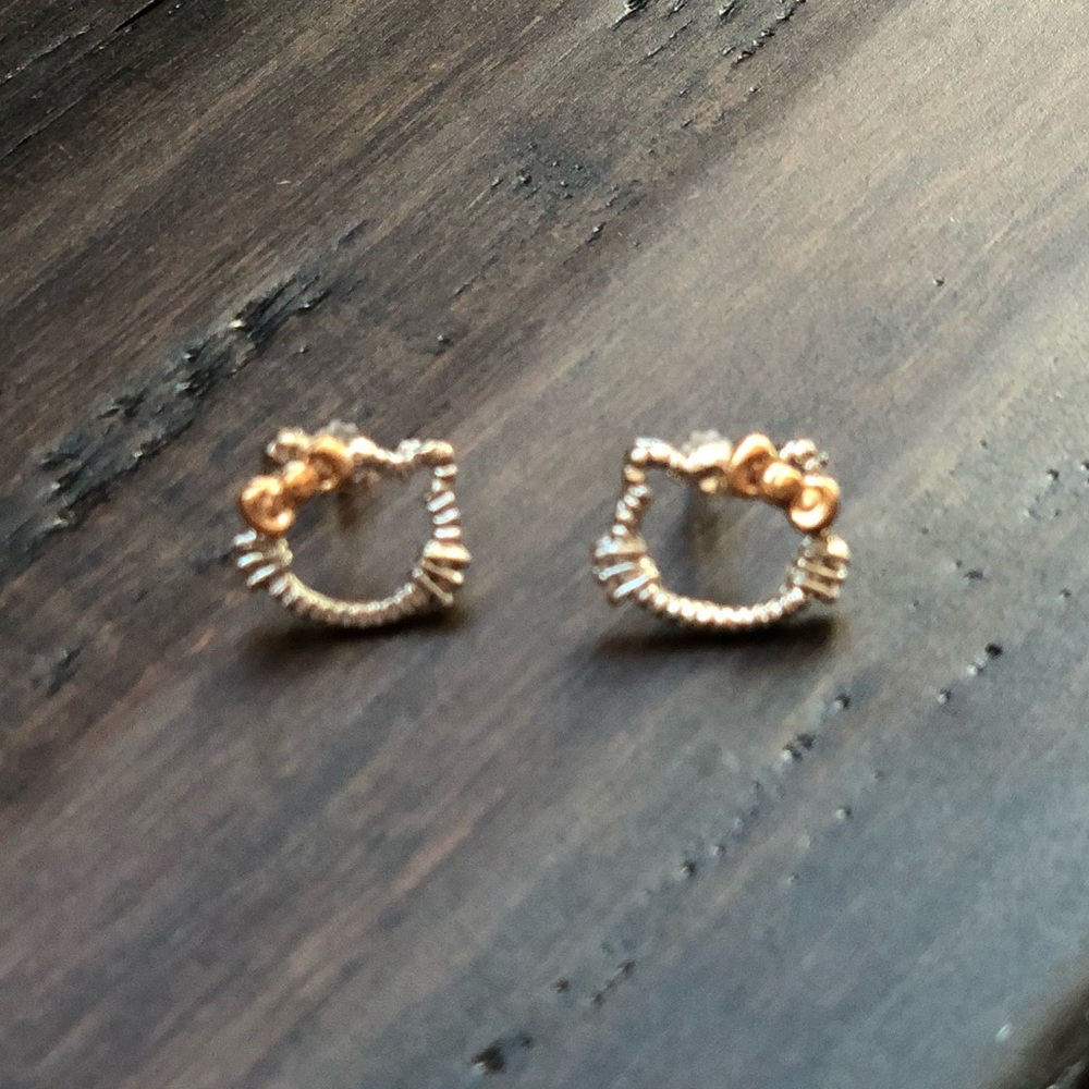 Hello Kitty Earrings